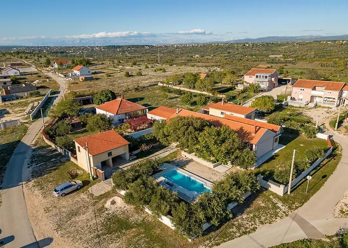 Apios Benkovac